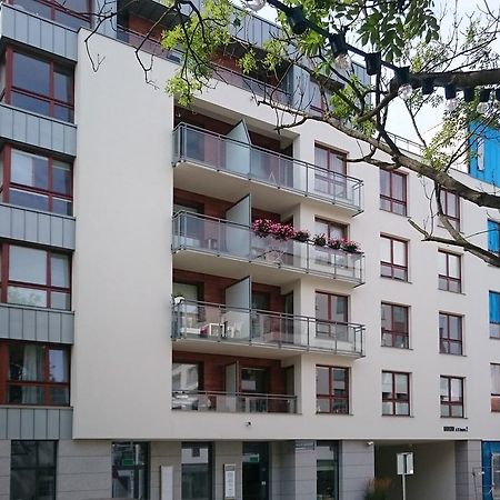 Apartament Z Widokiem Na Dworek غدانسك المظهر الخارجي الصورة